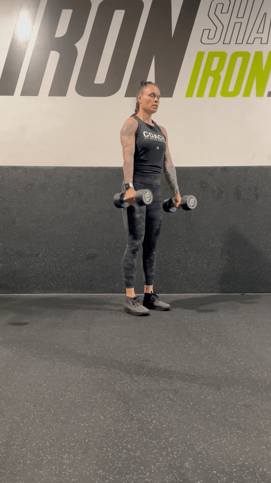 Dumbbell Lateral Lunge to Reverse Lunge to Curl