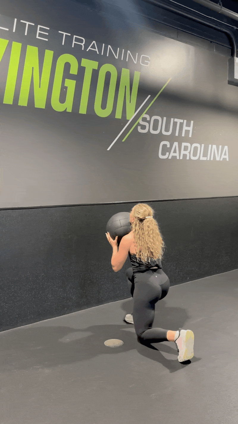 Reverse Lunge Wall Ball