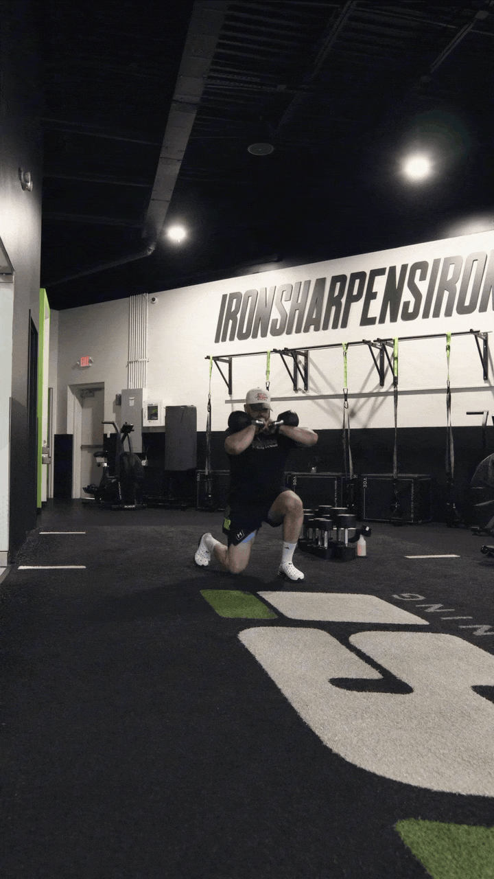 KETTLEBELL FRONT RACK WALKING LUNGE