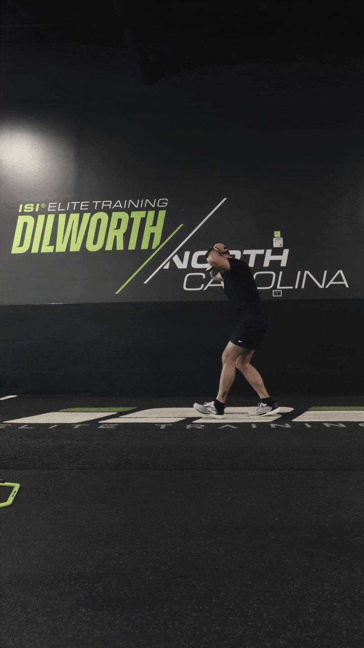 QUAD BIAS WALKING LUNGE
